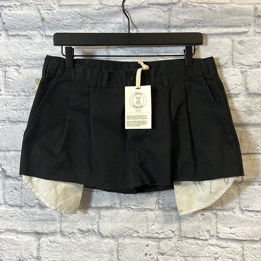 NWT Urban Renewal Dickies mini skirt | black | size 33 - Picture 2 of 8